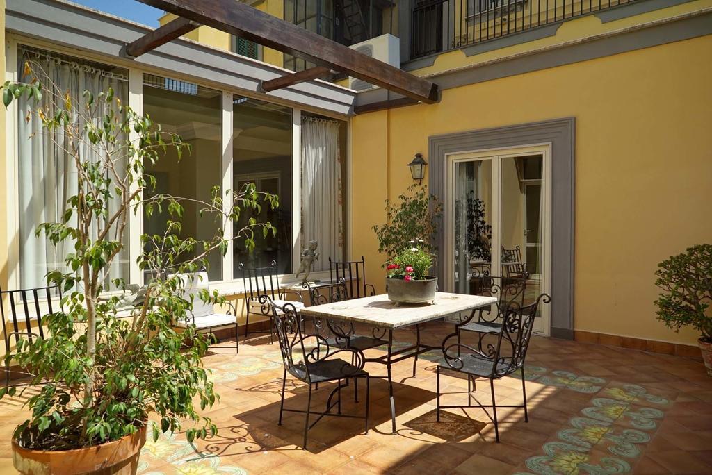 Bed And Breakfast Riviera Di Chiaia Turrisi Naples Luaran gambar