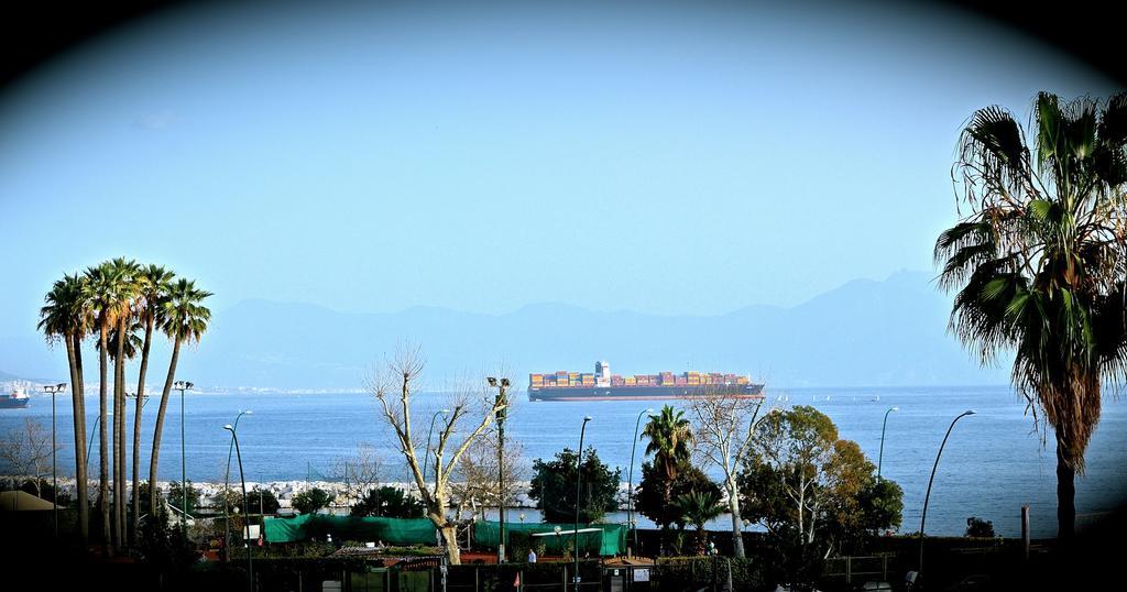 Bed And Breakfast Riviera Di Chiaia Turrisi Naples Luaran gambar